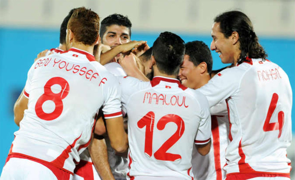 كرة قدم-  فيفا تصف مباراة تونس ومصر بـ  دربي عربي ساخن والمصريون يعتبرون تشكيلة المنتخب الوطنيهجوما قويا
