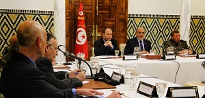 الجبالي يجتمع بحكماء تونس بحضور رشيد عمار