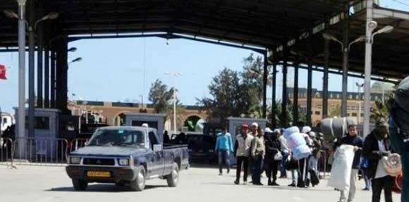 رغم فتح معبر راس الجدير : متساكنو بنقردان يواصلون الإحتجاج ويهاجمون قوّات الأمن بـ الفوشيك