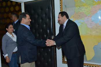 بن جدو يقدم اعتذاره للصحافيين ويعد بعدم التعرض إليهم من طرف البوليس