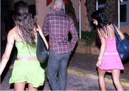 حصري: وزارة التشغيل تلاحق قضائيا 6 مكاتب تشغيل مورطة في الدعارة تحت غطاء التوظيف بدول الخليج وليبيا