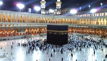 اليوم إنطلاق أولى رحلات العمرة لسنة 2014