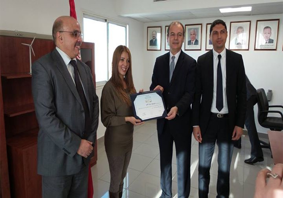 افريكان مانجر يتحصل على جائزة أفضل عمل صحفي حول ترشيد استهلاك الطاقة لسنة 2013