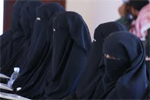 حزب الأصالة السلفي: كشف المرأة المنقبة عن وجهها للتثبت من هويتها أمر شرعي