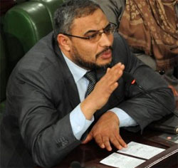 عتيق يشيد بإفشال الجيش التونسي لمخطط انقلاب
