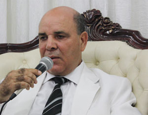 صاحب الدعوة لتعدّد الزوجات في تونس يعلن ترشحه للرئاسة ويعد بفتح الحدود مع ليبيا