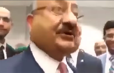 بالفيديو: سفير سعودي يُشبه اليمن بـ “الزوجة التي يضربها زوجها”